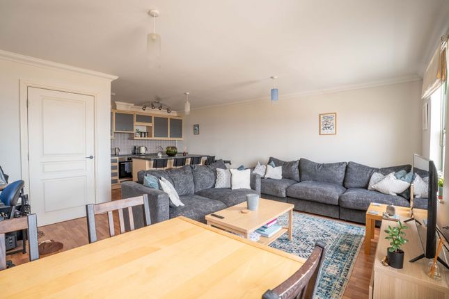 Apt 22, St. Brides Bay View Enfield Road, Haverfordwest photo 3