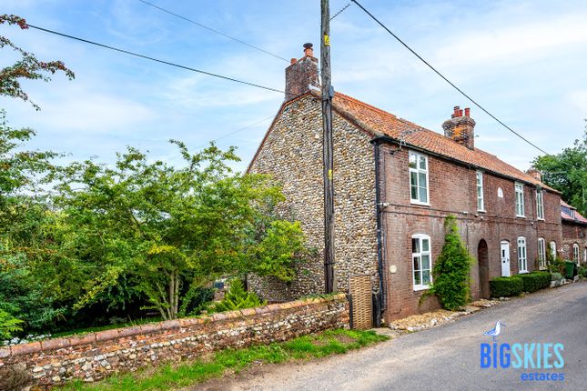 Thumbnail Cottage for sale in The Street, Baconsthorpe, Holt