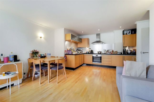 Flat for sale in High Holborn, Bloomsbury, London