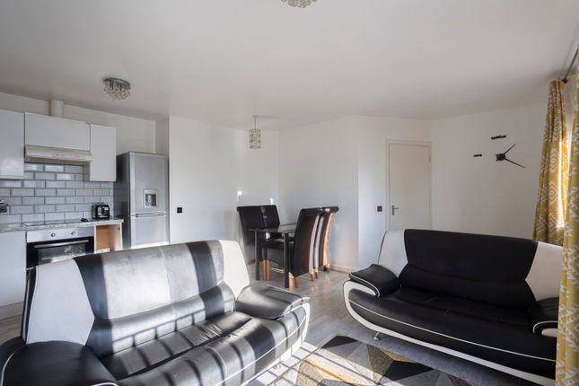 Flat for sale in Plumstead Road, Woolwich
