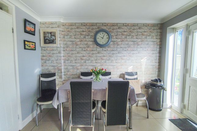 40, Trevelyan Place, Peterlee photo 4