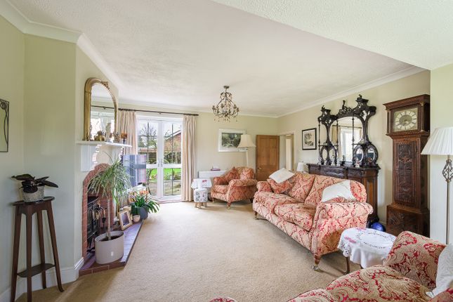 Yew Tree House, Bearstone Road, Market Drayton photo 5