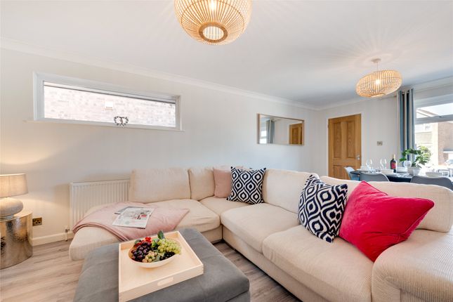 4, Silvan Drive, Devon photo 3