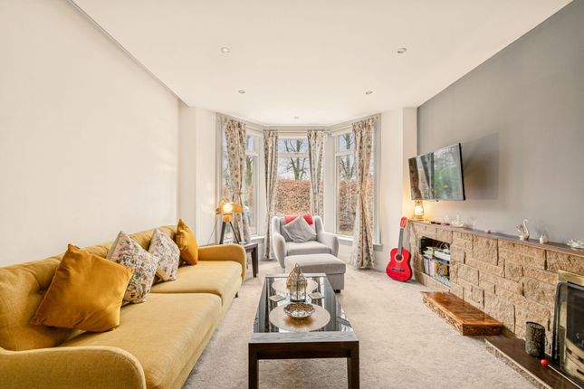 52 Victoria Park Drive North, Glasgow photo 3