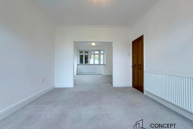 21 Downs Road,, Downs Road, Epsom photo 3