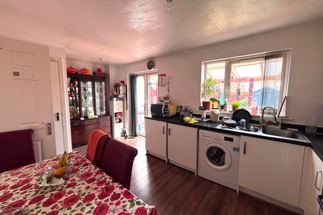 65 , Charles Bennion Walk, Leicester photo 5