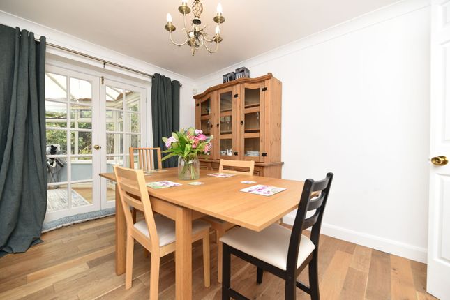6 Cranfield Place, Huntingdon photo 4