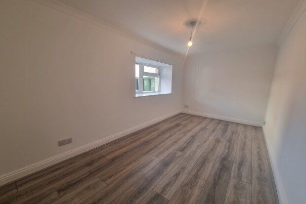 Property to rent in Sands Road, Paignton
