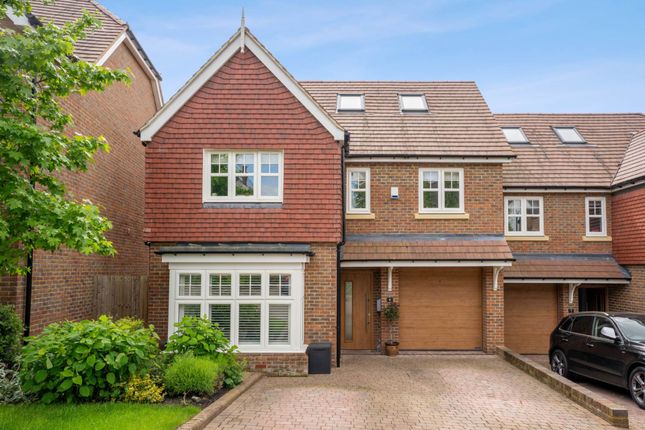 Thumbnail Semi-detached house for sale in Grove Road, Tring