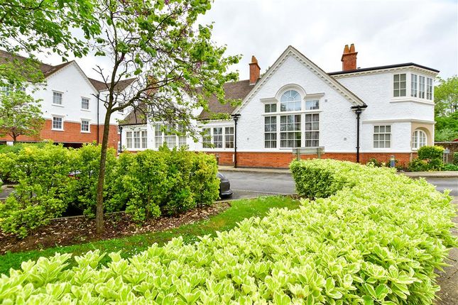Thumbnail Flat for sale in Old School Close, Redhill, Surrey