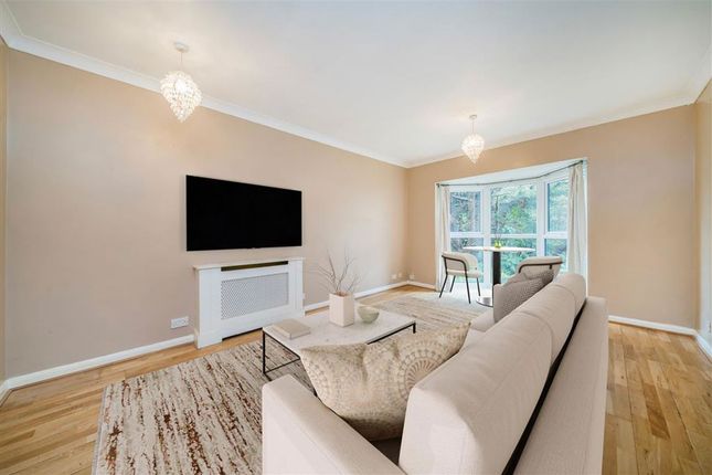 4 Lilac Court, 2, Teddington Park Road, Teddington photo 2