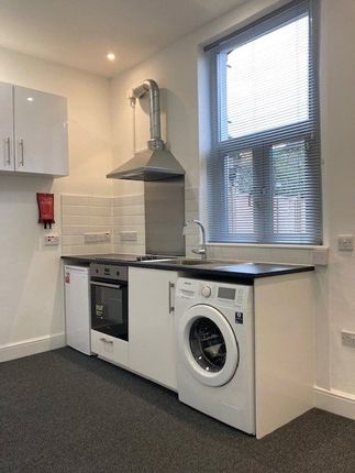 Thumbnail Studio to rent in Bickerton Road, Archway, London
