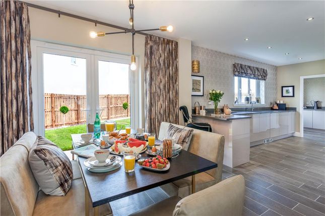 64, Meikle Earnock Road, Hamilton photo 4
