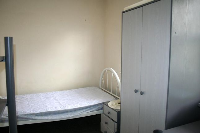 Property to rent in Hodges Court, Oxford