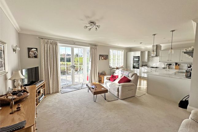 Flat for sale in Ringwood Road, Walkford, Christchurch