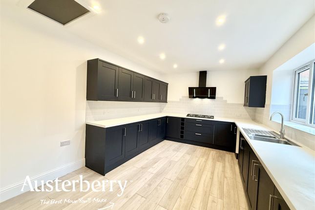 Star & Garter Road, Stoke-On-Trent photo 2