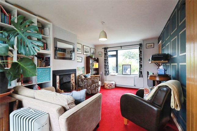22, Rye Close, Cheltenham photo 3