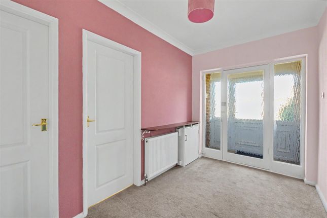 82, Grangewood Road, Nottingham photo 4