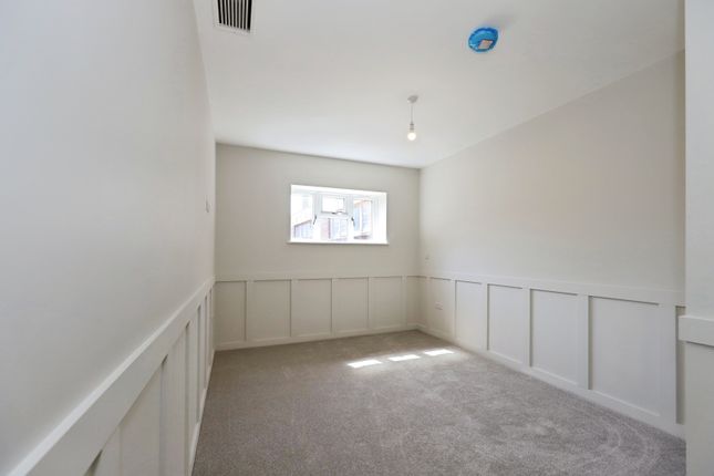 Flat 16A,, Vicar Street, Kidderminster photo 3