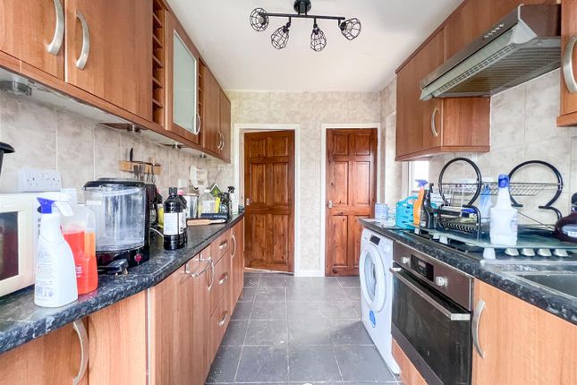 9, Wetley Avenue, Stoke-On-Trent photo 2