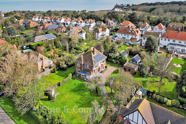 74, Kingsgate Avenue, Broadstairs photo 4