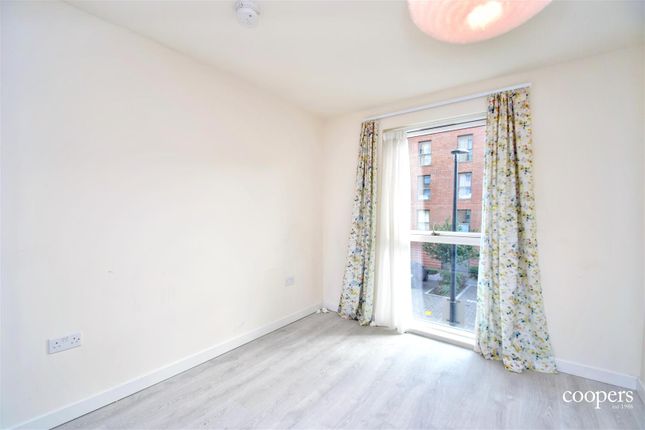 Flat 7, Archer Apartments, Meadowview Close, Harrow photo 2