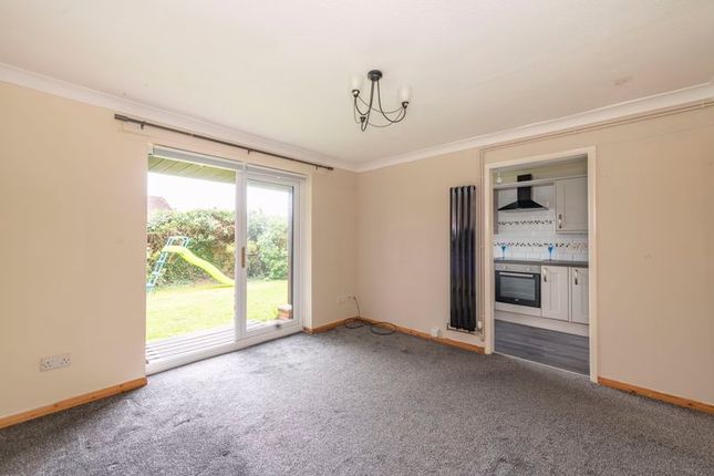 Flat 3 Whitegates, Stonegate Way, Heathfield photo 3