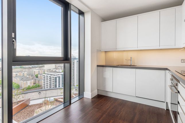 Flat for sale in Leamouth Road, Leamouth