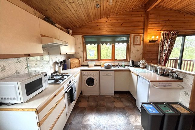 Cascade Lodge, 15, Lodge, Pembrokeshire photo 3