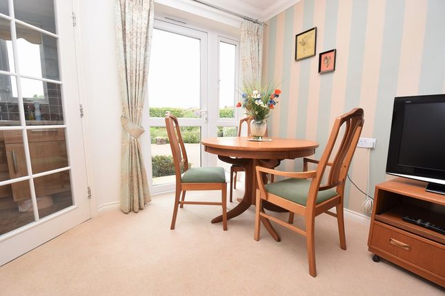 17, Windsor Lodge, Princes Risborough photo 4