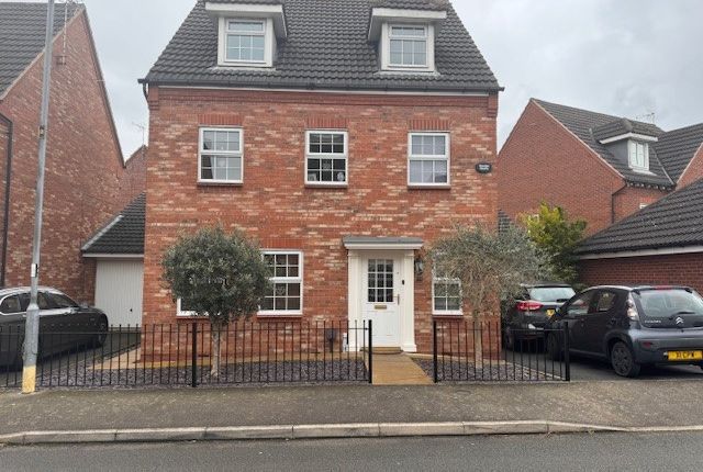 Thumbnail Detached house to rent in Navigation Drive, Glen Parva, Leicester