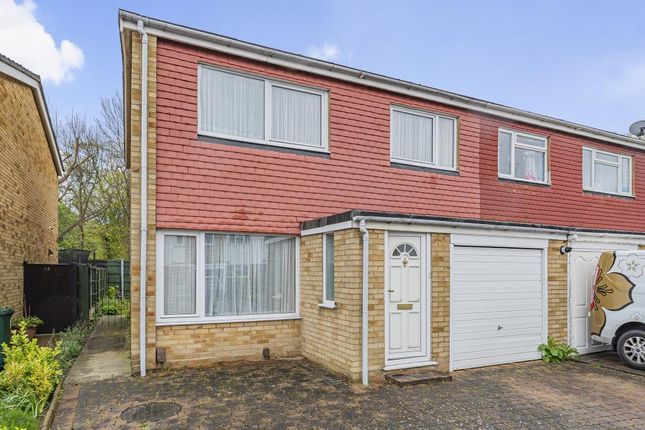 Thumbnail Terraced house for sale in Sunbury-On-Thames, Surrey