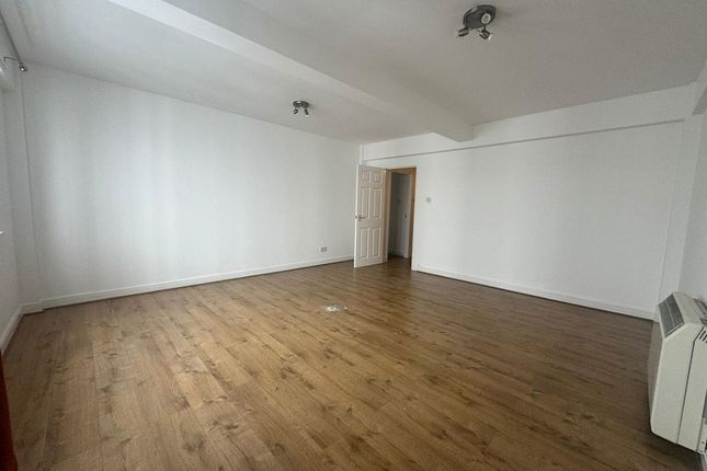 Apt 35, Tuscany House, Manchester photo 3