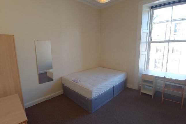 Flat to rent in Oxford Street, Newington, Edinburgh