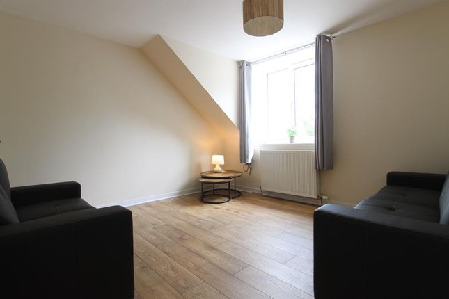 Flat to rent in Victoria Street, Dyce