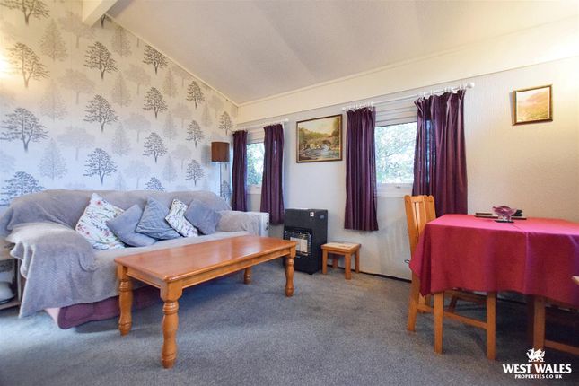 56, Penlan Holiday Lodge, Penlan Holiday Park, Cenarth Newcastle Emlyn photo 2