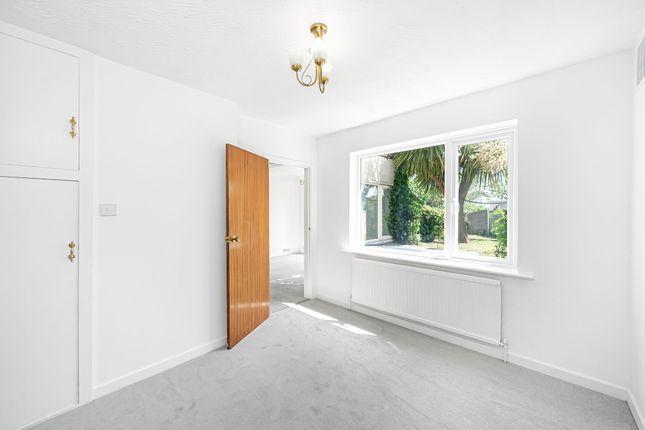 10 Cokefield Avenue, Southend-On-Sea photo 4