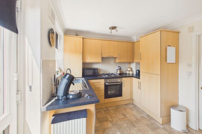 6 Cedar Court, Farrand Road, Hull photo 4