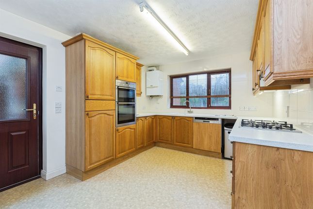 46, Brookside Close, Thame photo 4