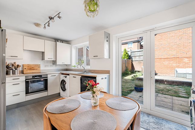 96, Garstons Way, Alton photo 4