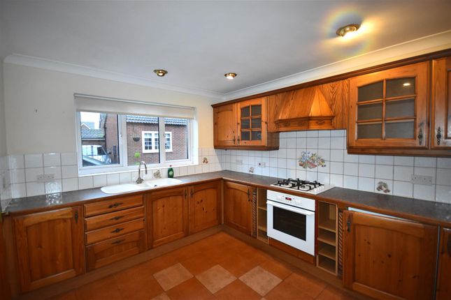 3 Boynton Court, Station Road, Goole photo 3