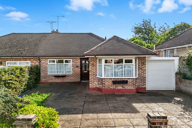 3-bed other on 235, Woodside, Leigh-on-sea, £375,000