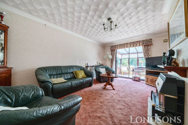 10, Amys Close, Thetford photo 3