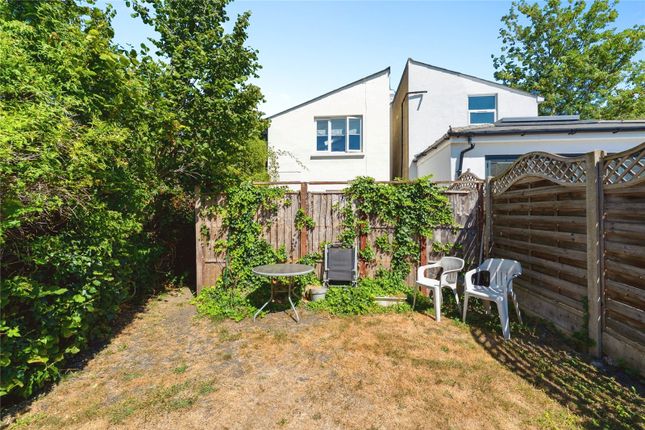 Flat 5, 85, Richmond Road, Kingston upon Thames photo 2