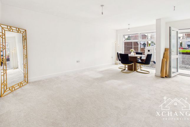 50 Golf Drive, Nuneaton photo 3