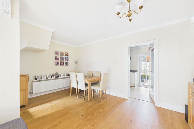 41 Exmouth Road, Ruislip photo 3