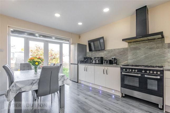 6, Stonefield Avenue, West Yorkshire photo 2
