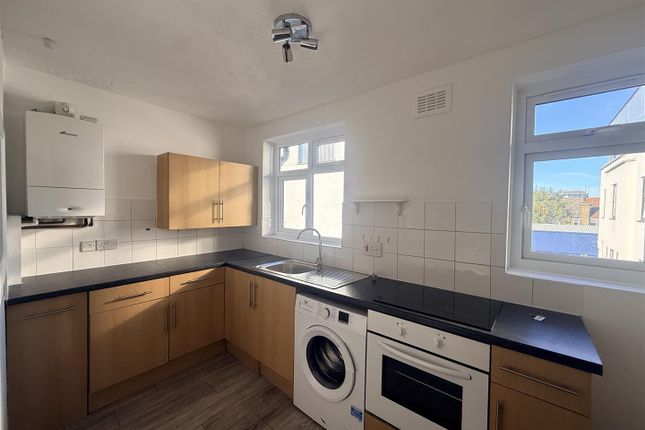Flat F, 9, Grenfell Road, Mitcham photo 3