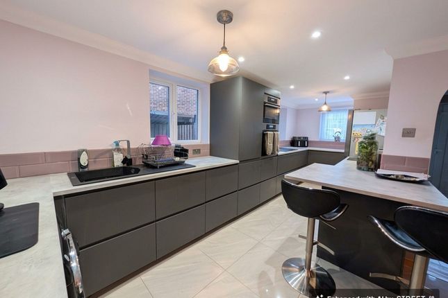 12 Preshaw Close, Southampton photo 3