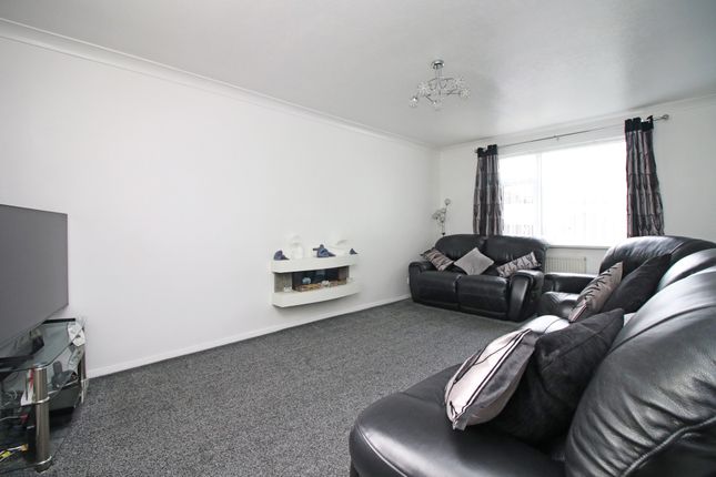 1, Carlisle Avenue, Fleetwood photo 2